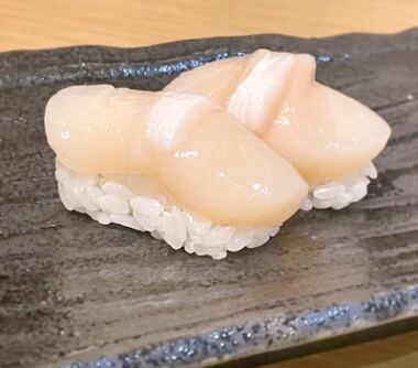 ホタテ貝柱の握り寿司